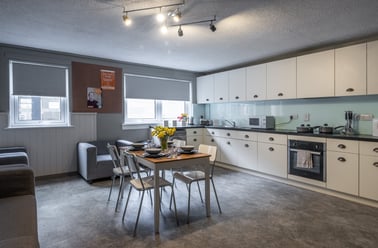 6 bed Townhouse Deluxe, Meadow Court, 13 Sciennes, Newington, Edinburgh - Image 2